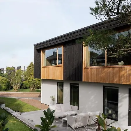 Exclusive Luxury - Walking Distance To Ons 2024 *